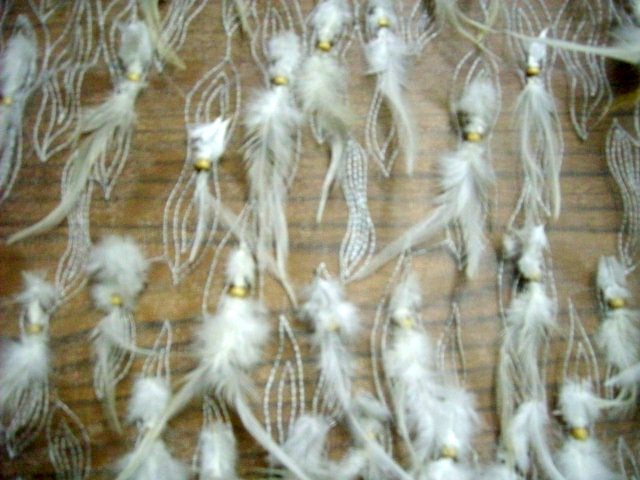 4.Off White Feather Fabric